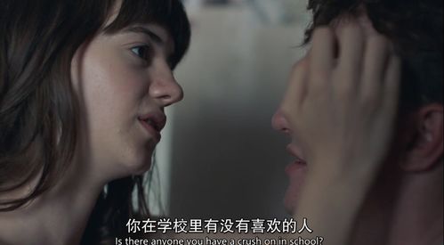 蓝色阴雨和胭脂扣哪个好